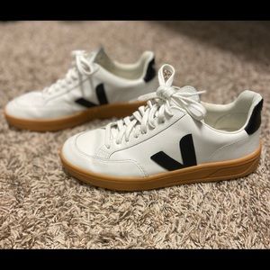 Veja Womens Casual Sneakers